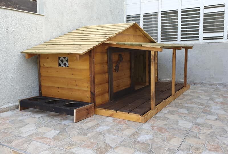 מלונה לכלב מעץ דגם שי