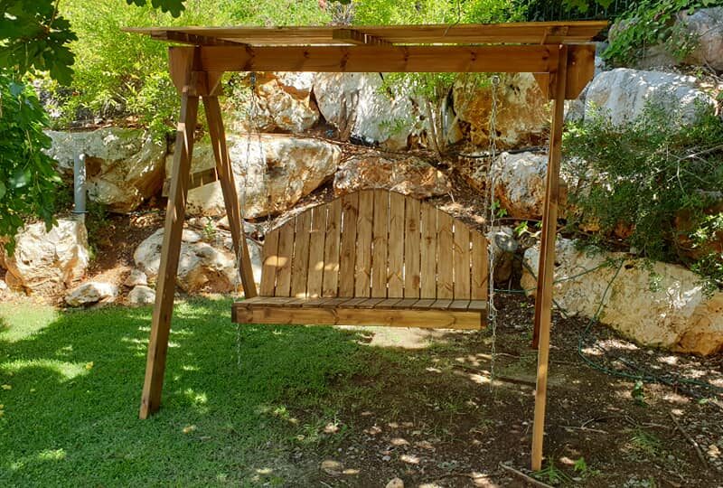 נדנדה מעץ מלא דגם נופים