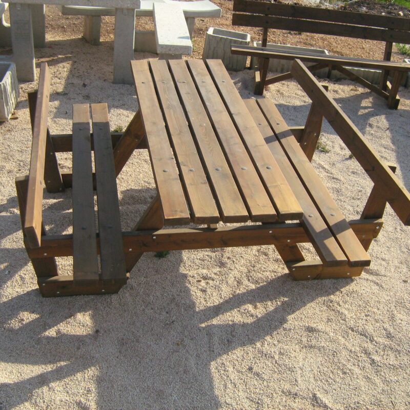 שולחן דגם קק"ל + משענת